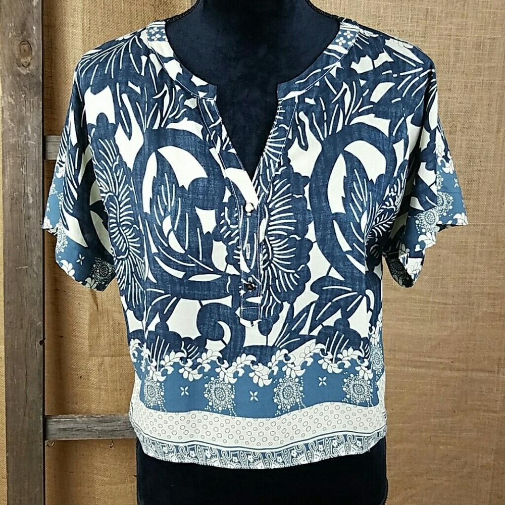 Greylin women's M‎ flowy chiffon blouse shirt crop